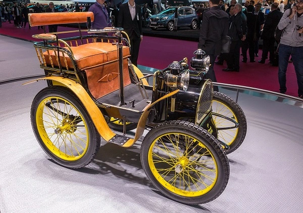 Το πρώτο αυτοκίνητο Renault Voiturette