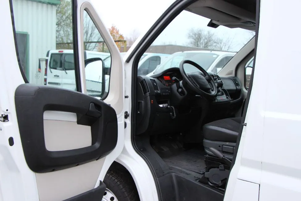 Peugeot Boxer 2.0 EU6 Airco Cruise Controle L2H2 Image 6
